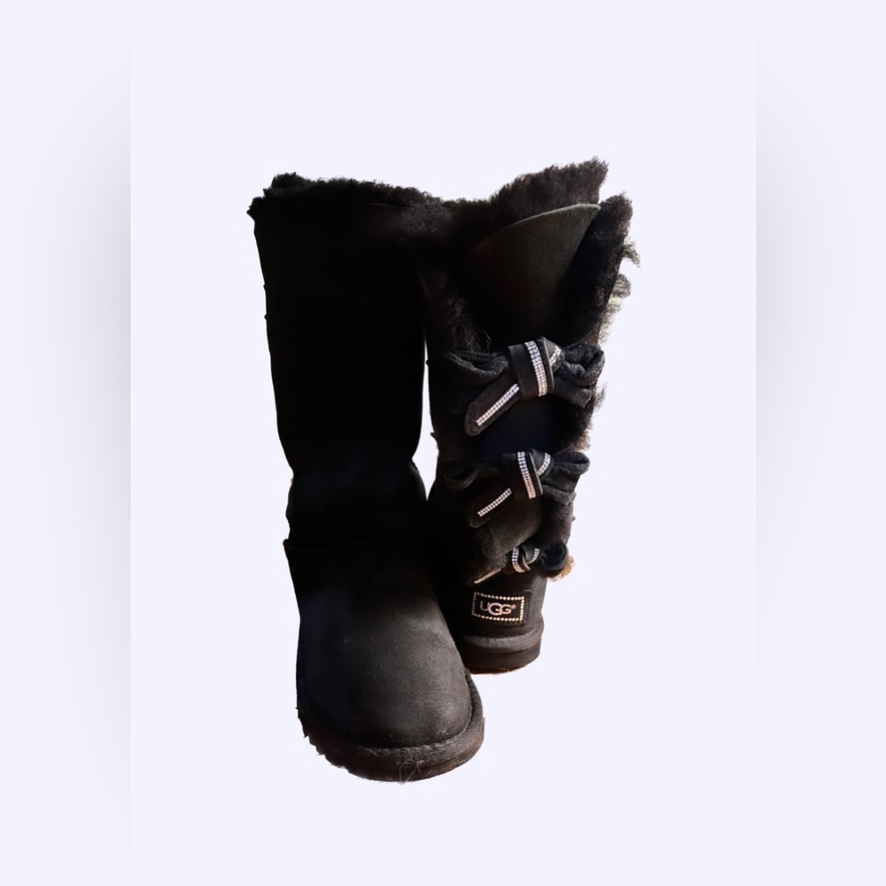 *RARE* Ugg Australia Amelie Swarovski Triple Bow